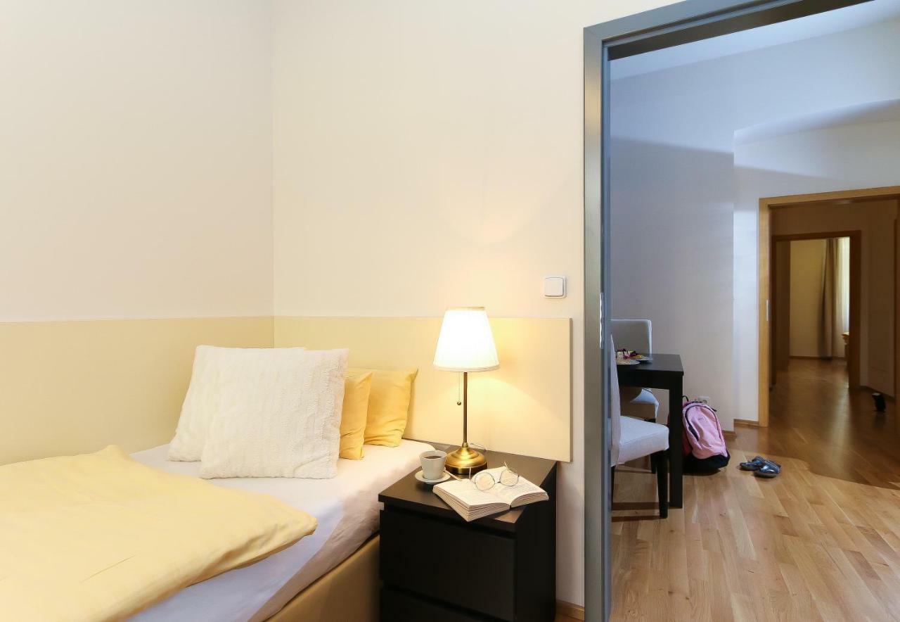 Apartment Vinohrady Moravska Prague
