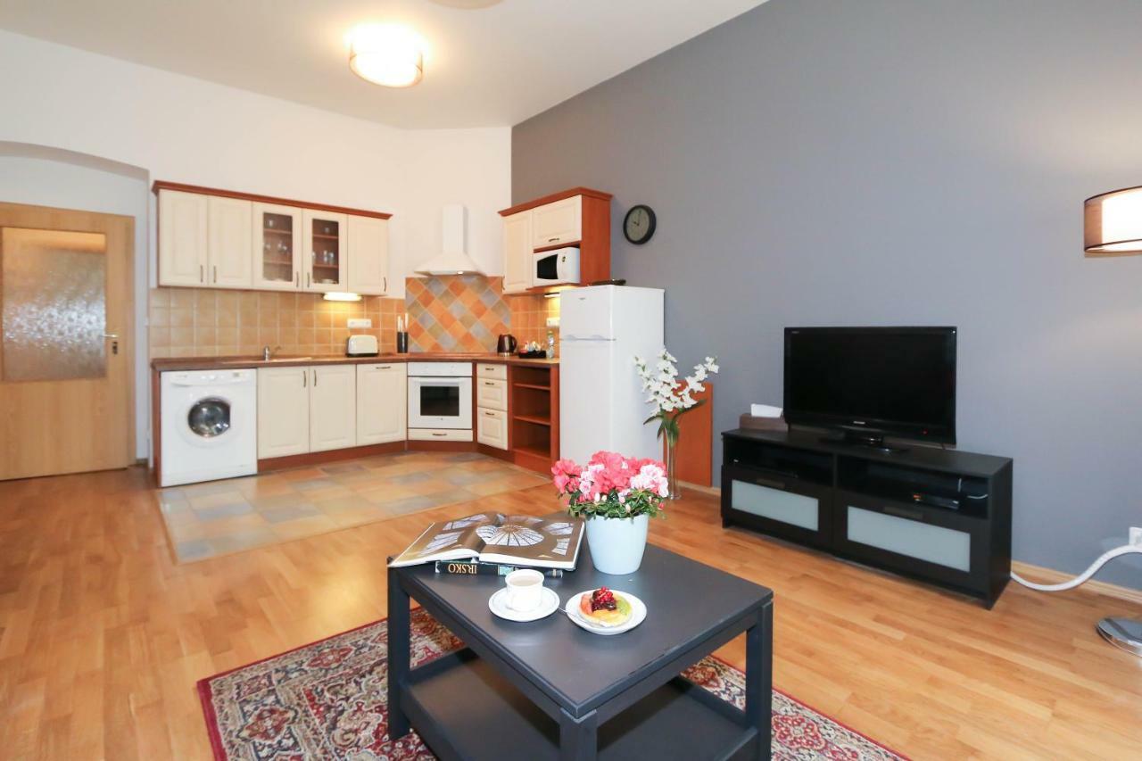 Vinohrady Moravska Apartment *